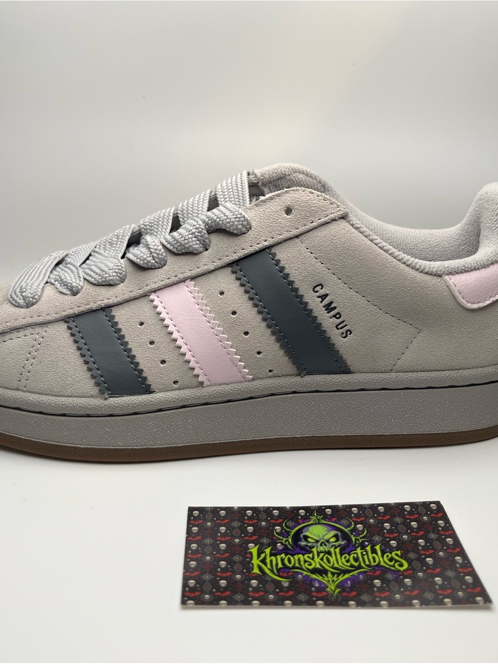 adidas Campus 00s Low Top Lace-Up Sneakers Gray/Pink JS0054 size 7